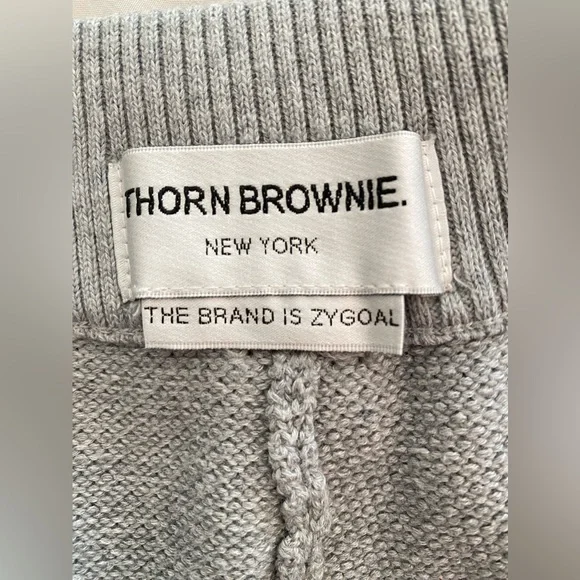 Gray Cotton Sweatpants Drawstrings stripes men's Size 4 Waist 33-40
